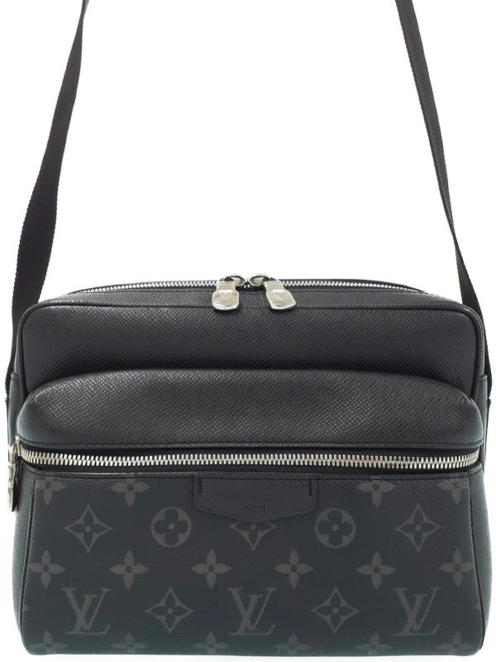 Louis Vuitton Taigarama Outdoor Messenger Shoulder Bag